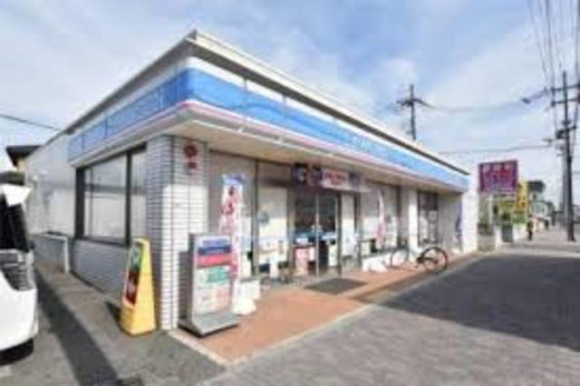 コンビニ　ローソン伊丹寺本三丁目店（コンビニ）まで598m