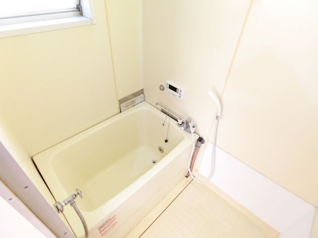 バス・シャワールーム　同物件別部屋