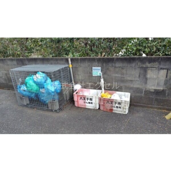 その他共有部分　ごみ置き場です。