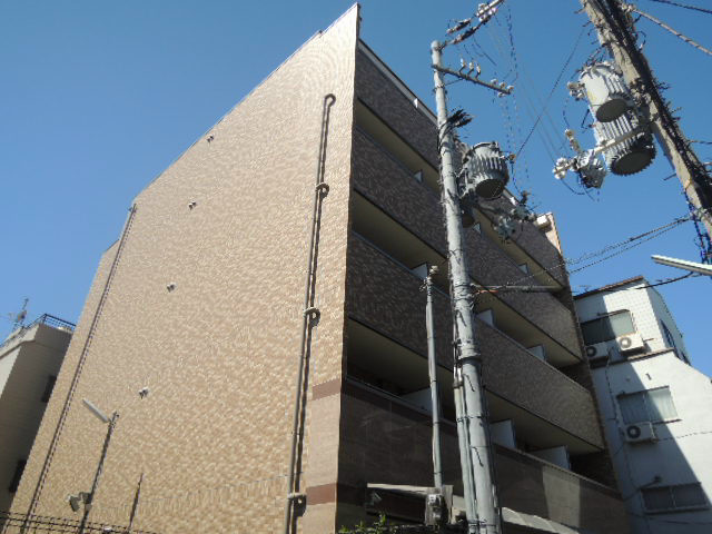建物外観　綺麗な外観