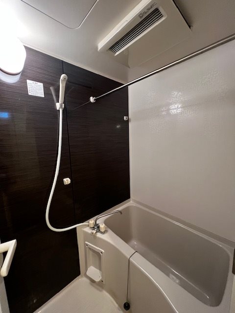 バス・シャワールーム　浴室乾燥機付き