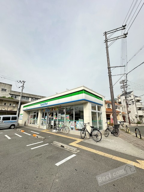 コンビニ　ファミリーマート堺百舌鳥梅町二丁店（コンビニ）まで535m