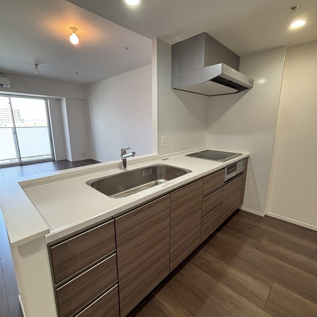 キッチン　※写真は同タイプ住戸です。