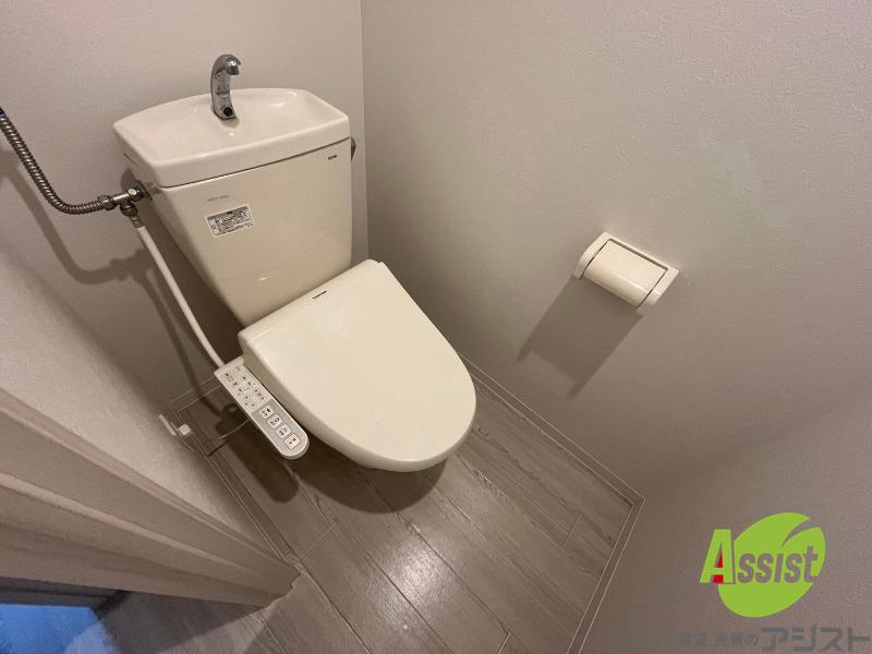 トイレ　こちらはトイレです。清潔感があり、安心して使用できます。