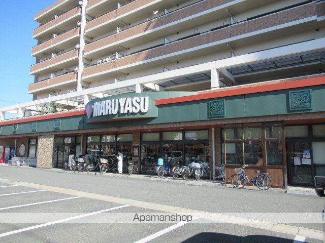 スーパー　（株）マルヤス／吹田店（スーパー）まで239m