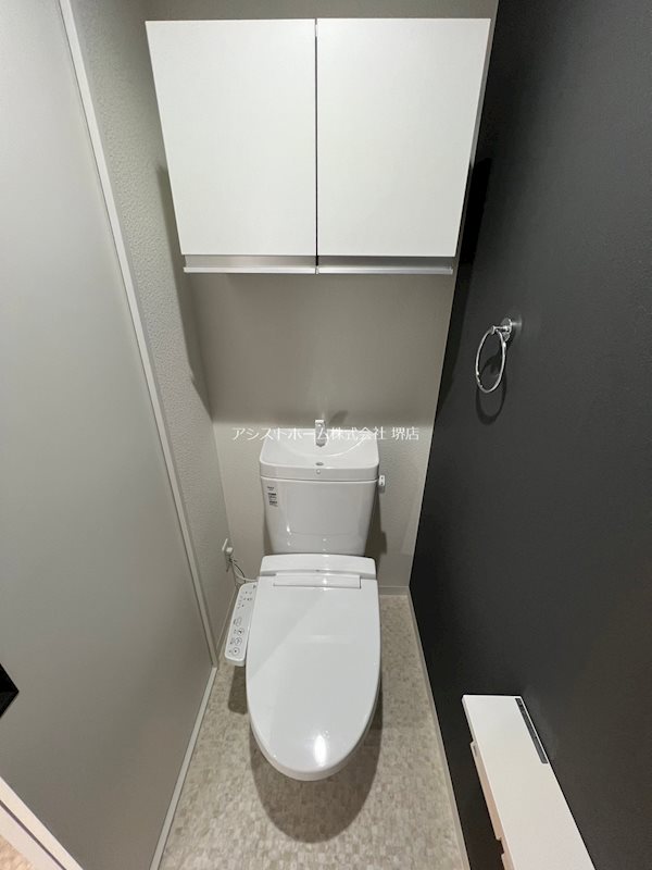 トイレ　ウオッシュレット付き