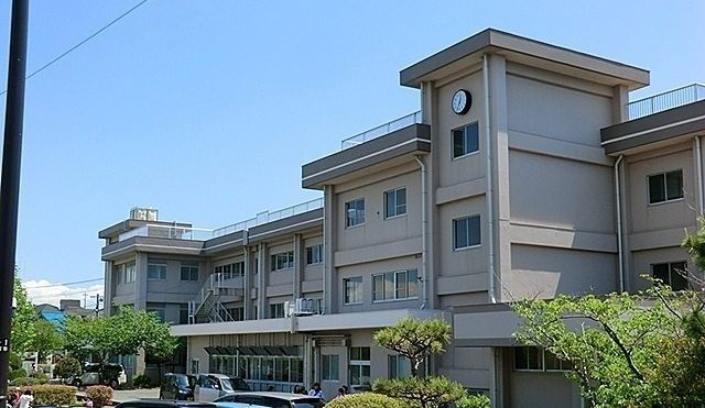 中学校　衣笠中学校（中学校）まで315m