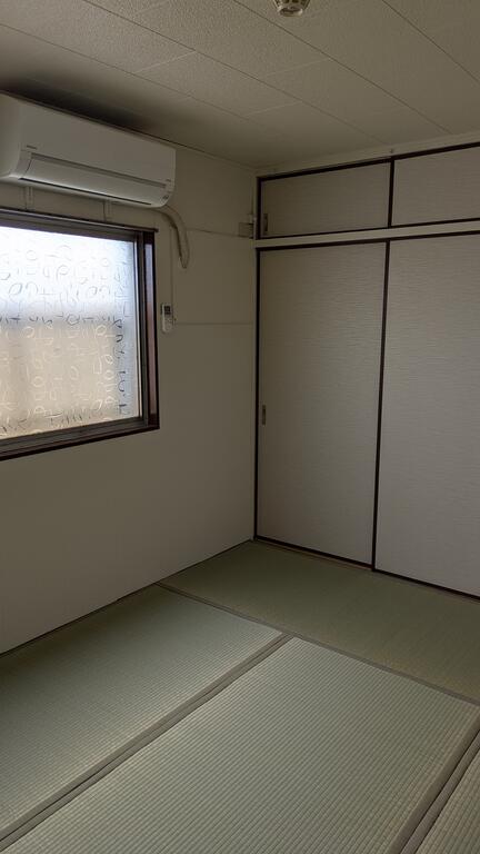 北桑マンションの居間写真