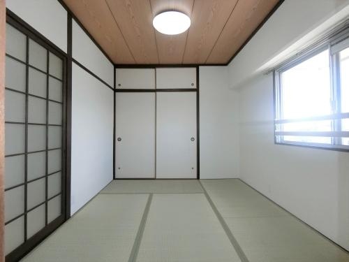 その他部屋・スペース　風通しも良い寝室です☆