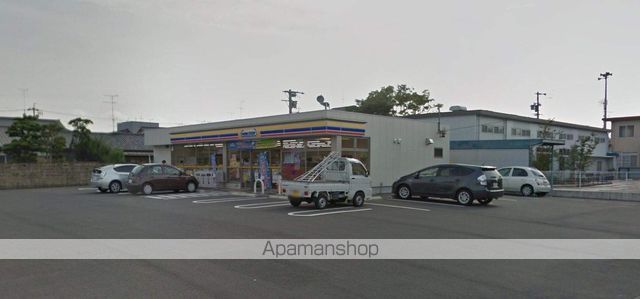 コンビニ　ミニストップ（コンビニ）まで573m