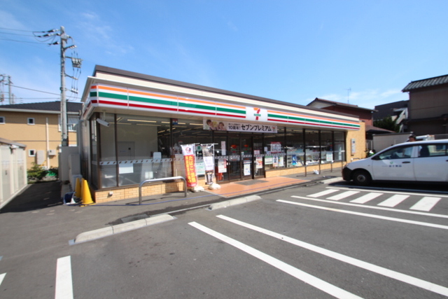 コンビニ　セブンイレブン横浜さちが丘南店（コンビニ）まで244m