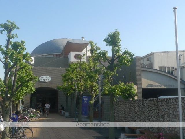 図書館　花園図書館（図書館）まで2624m