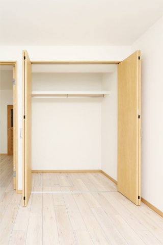 収納　参考写真（同物件別部屋）