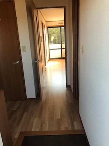 玄関　※他部屋参照