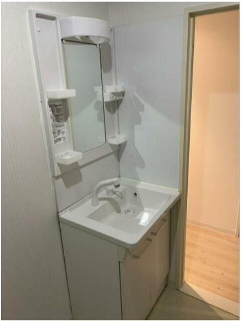 洗面設備　別の部屋の写真です