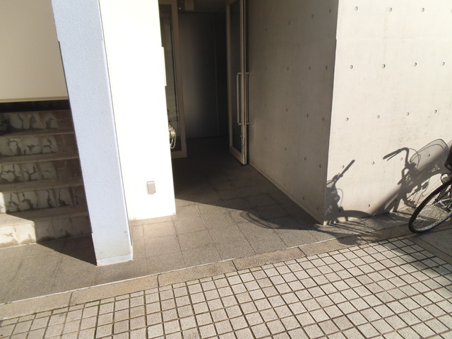 エントランス　エントランスはこのような感じです！