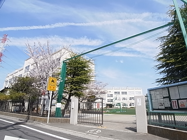 小学校　足立区立扇小学校（小学校）まで421m