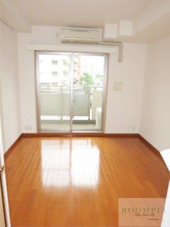 居室・リビング　※同タイプの別のお部屋です。