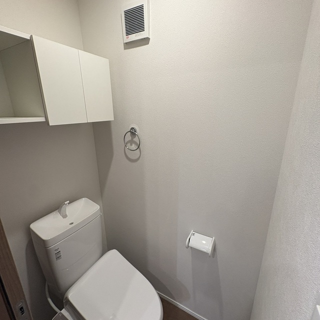 MELLAS吉祥寺のトイレ写真