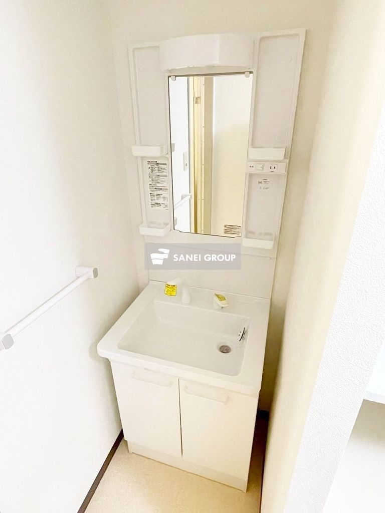 洗面設備　同仕様