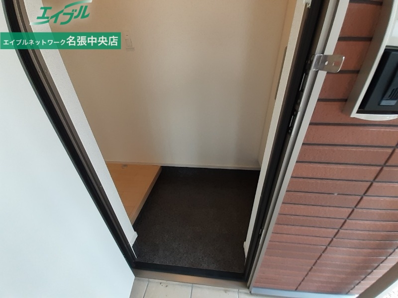 玄関　反転タイプ参考写真