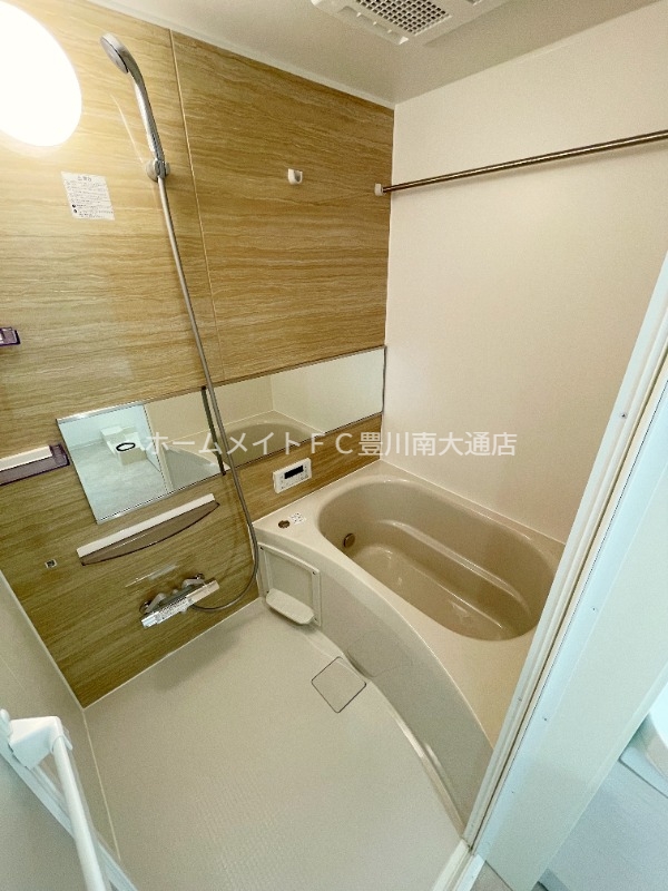 バス・シャワールーム　同型別部屋写真