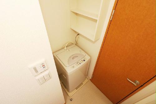 その他設備　洗濯機完備によりお手軽に引越しが可能！