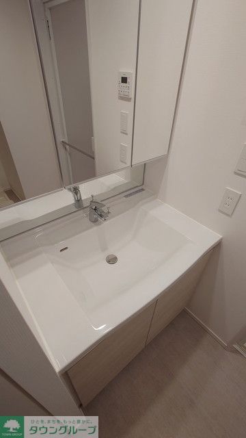 洗面設備　※写真は同タイプ住戸です。