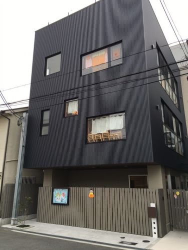 幼稚園・保育園　クオリス・キッズ 北梅田保育園（幼稚園・保育園）まで628m