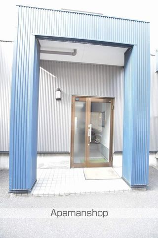 ＪＲ札沼線 八軒駅 徒歩9分 3階建 築26年の外観写真