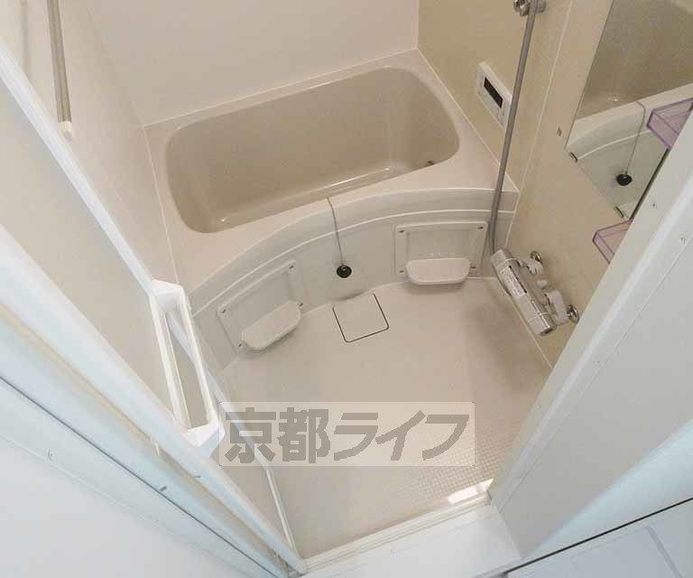バス・シャワールーム　綺麗なお風呂です・