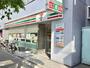 コンビニ　セブンイレブン新宿余丁町店（コンビニ）まで566m