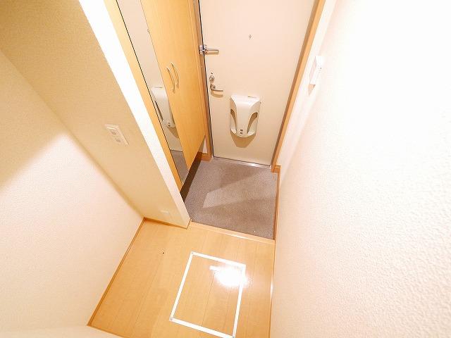 玄関　毎日通る使いやすそうな玄関です