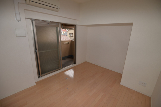 居室・リビング　写真は同マンションの別のお部屋のものです