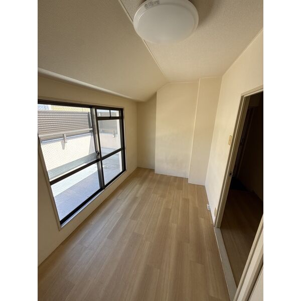 居室・リビング　写真は同マンションの別のお部屋のものです。