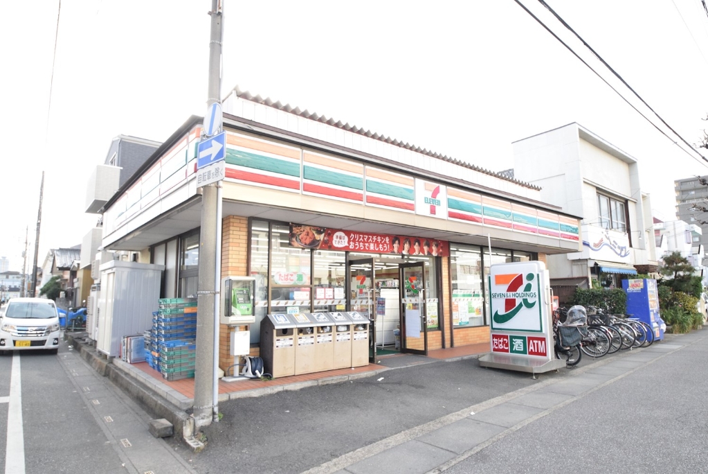 コンビニ　セブンイレブン（コンビニ）まで799m
