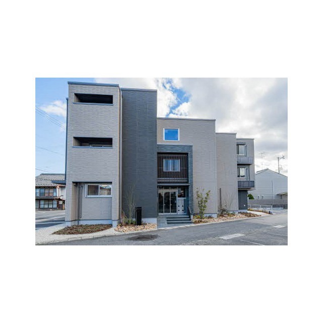 建物外観　お問い合わせは美濃善不動産駅前店へ！