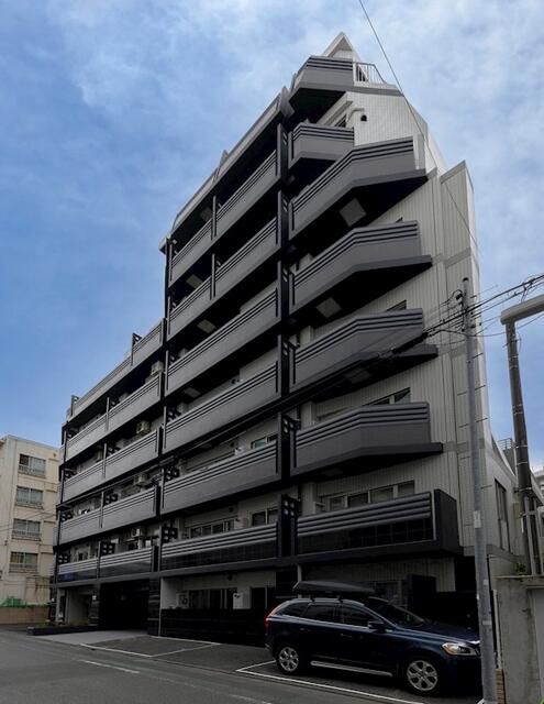 建物外観　落ち着いた雰囲気の外観です