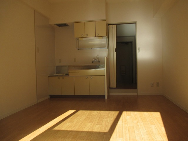 居室・リビング　明るくキレイなお部屋です