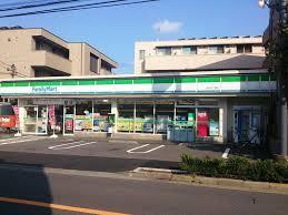 コンビニ　ファミリーマート 桜川二丁目店（コンビニ）まで200m