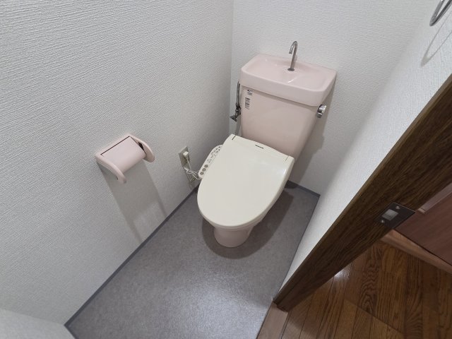 トイレ　コンパクトで使いやすいトイレです