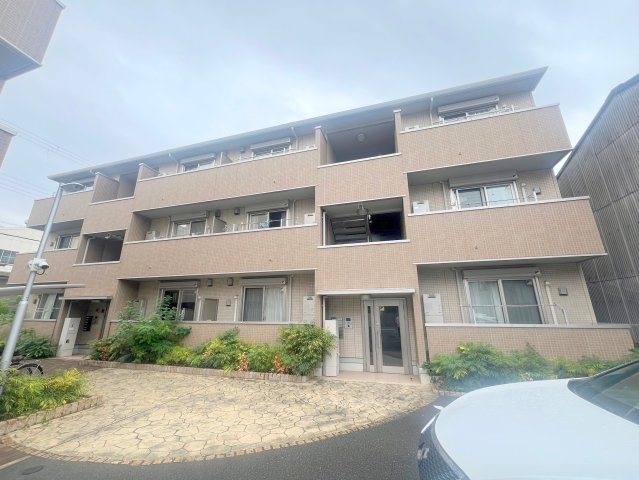 建物外観　綺麗な外観の素敵なお部屋があなたを待っています。