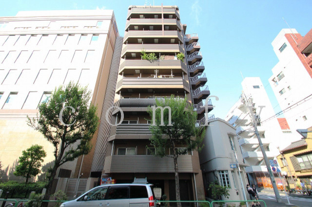 建物外観　正面入り口