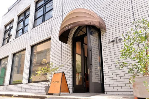 飲食店　NUMBER SUGAR 千駄ヶ谷工場（飲食店）まで89m
