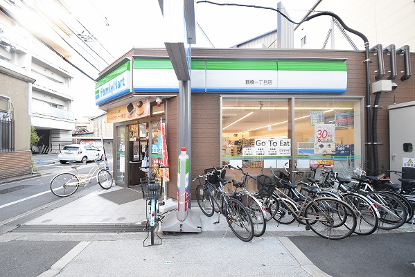 コンビニ　ファミリーマート鶴橋一丁目店（コンビニ）まで89m