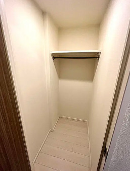 収納　写真は同タイプ住居です