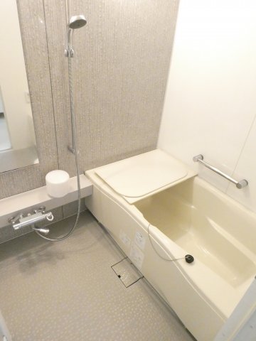 バス・シャワールーム　※別部屋参考写真