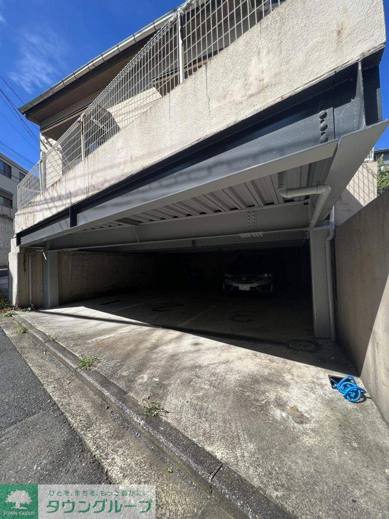 駐車場　バルコニー