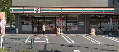コンビニ　セブン‐イレブン 北区浮間２丁目店（コンビニ）まで581m
