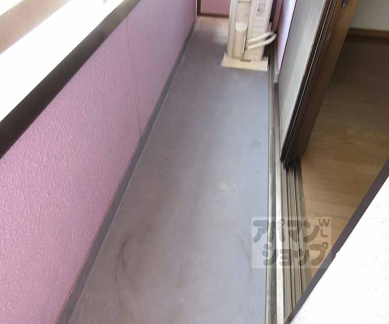 バルコニー　ゆとりのあるベランダです！